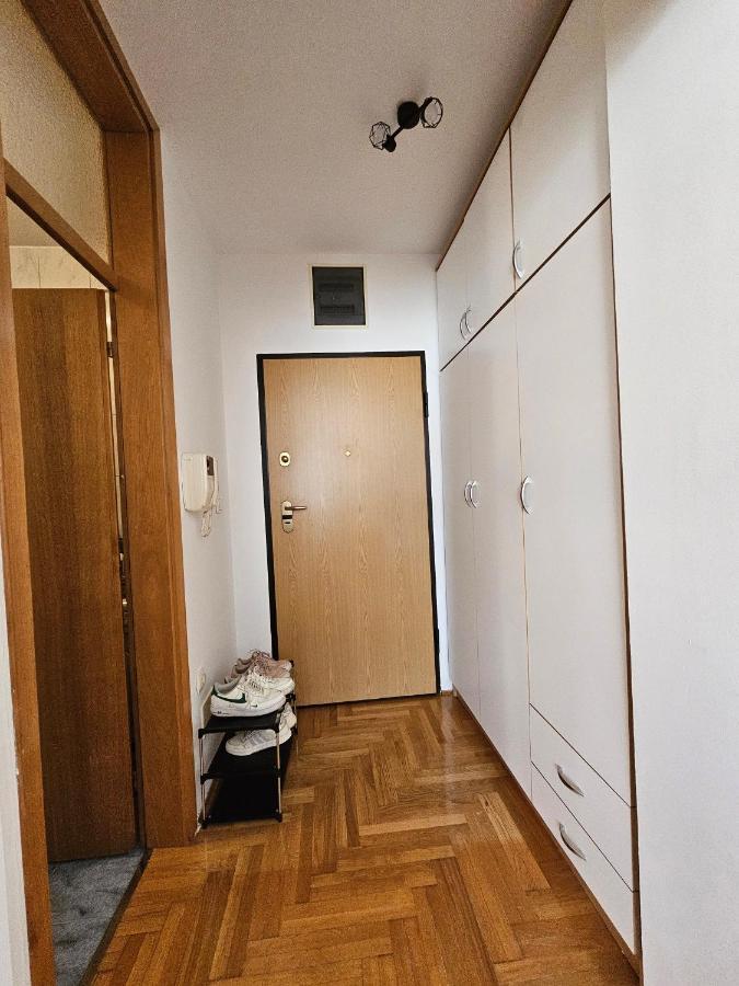 Apartman Lollita 巴尼西卢卡 外观 照片