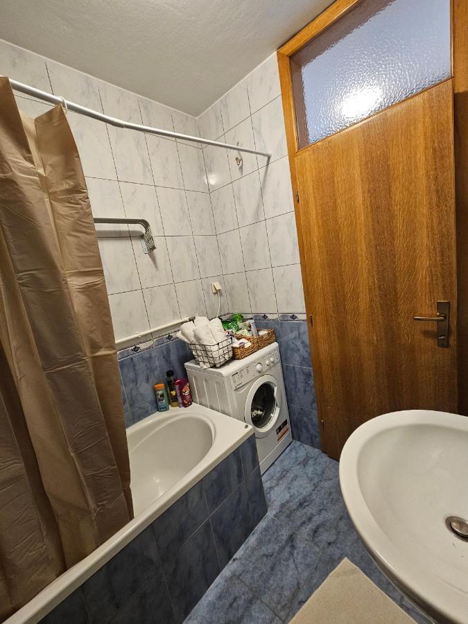 Apartman Lollita 巴尼西卢卡 外观 照片